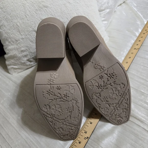 Tan Womens Ankle Boots By Sonoma Size 7 1/2 NWOT! NEVER WORN - Picture 7 of 8